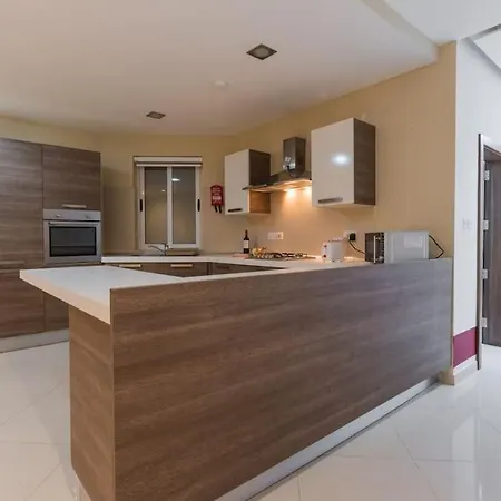 Sun Valley - Hosted By Sweetstay * Mosta